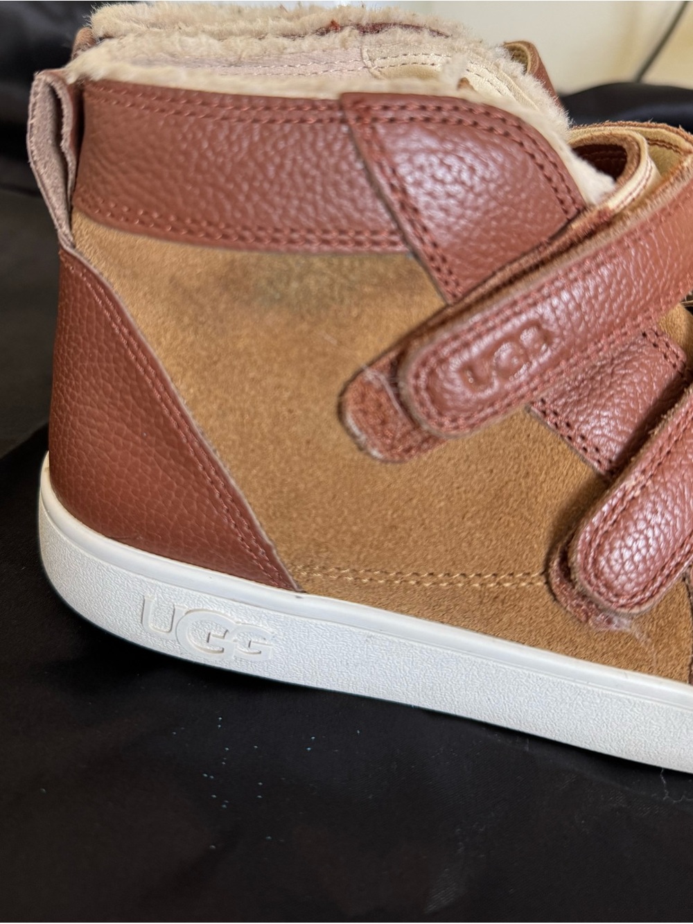 UGG Kids Rennon II Brown Leather High Top Sneaker Boots Size 3 - Picture 8 of 11
